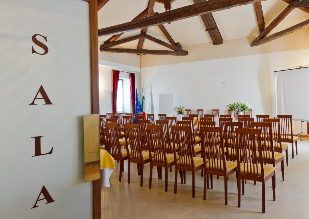 Albergo Roma Tolmezzo Esterno foto