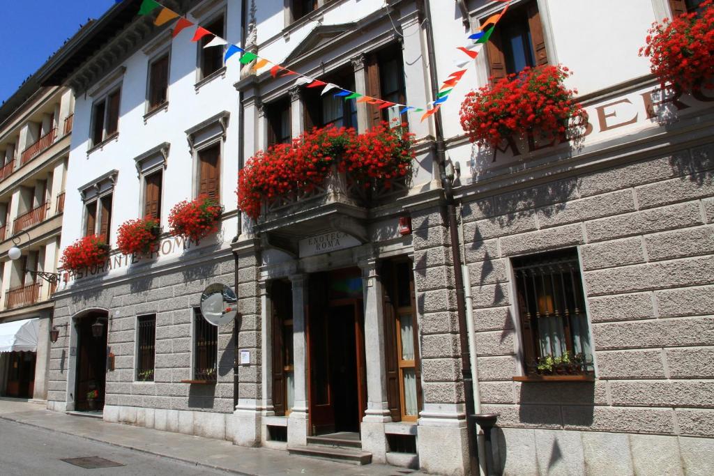 Albergo Roma Tolmezzo Esterno foto